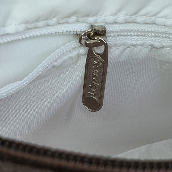 Lesportsac Graphic Flowers Classic Crossbody / Hobo Bag - Picture 7 of 12